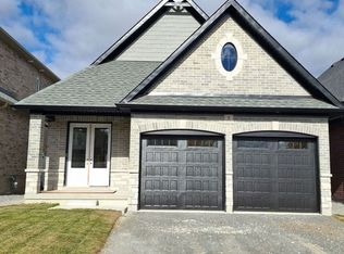 8 Saint Augustine Dr, Whitby, ON L1M0L7