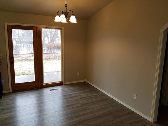 3rd image of 8328 W Thor Dr