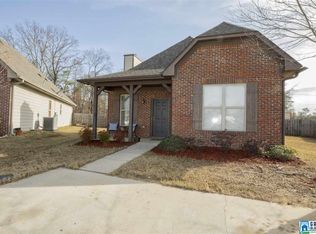 1073 Savannah Ln, Calera, AL 35040