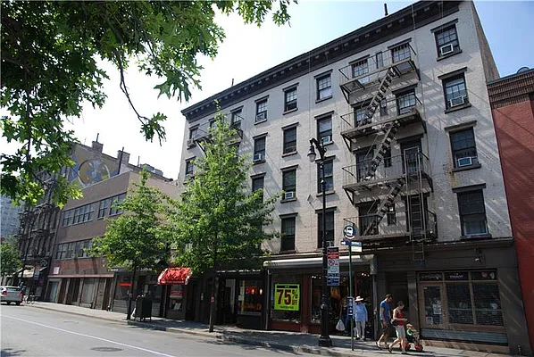Rented by Buchbinder & Warren | media 11