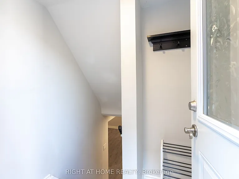 214 Kenilworth Ave S #BASEMENT — Photo 3