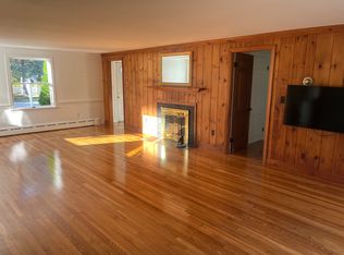 14 Fern Ave, Falmouth, ME 04105