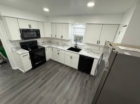 715 W Cedar St, Allentown, PA