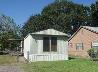 108 Gossett St #B, Highlands, TX 77562