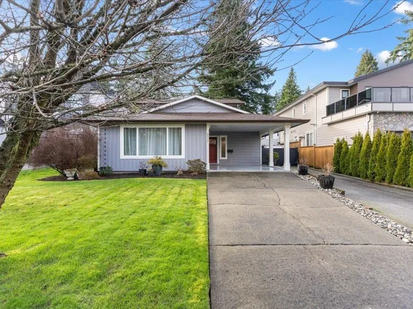 2217 154th St, Surrey, BC V4A 4S6