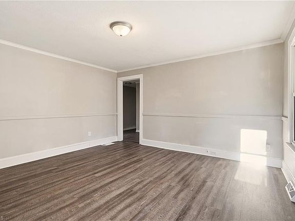 4th image of 4029 Hilda St