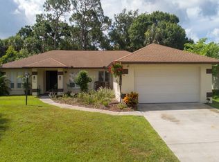 208 Joy Haven Dr, Sebastian, FL 32958