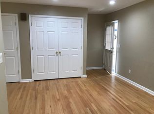 76 Main St APT G, Chester, NJ 07930