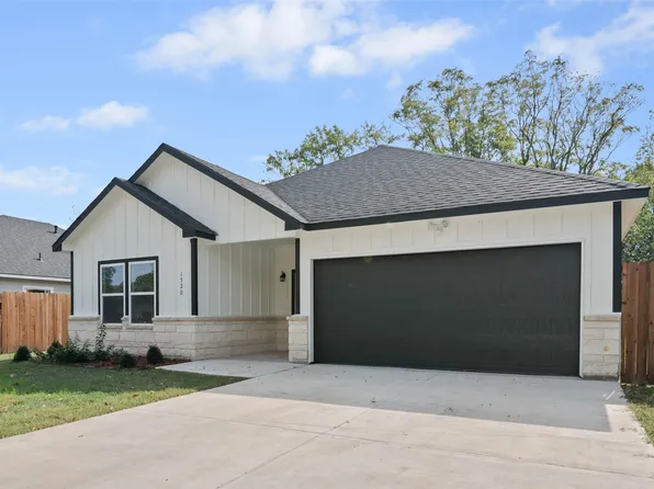 1520 Harris St, Gainesville, TX 76240