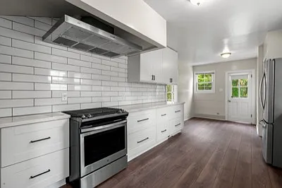 733 Chester Way — Photo 14