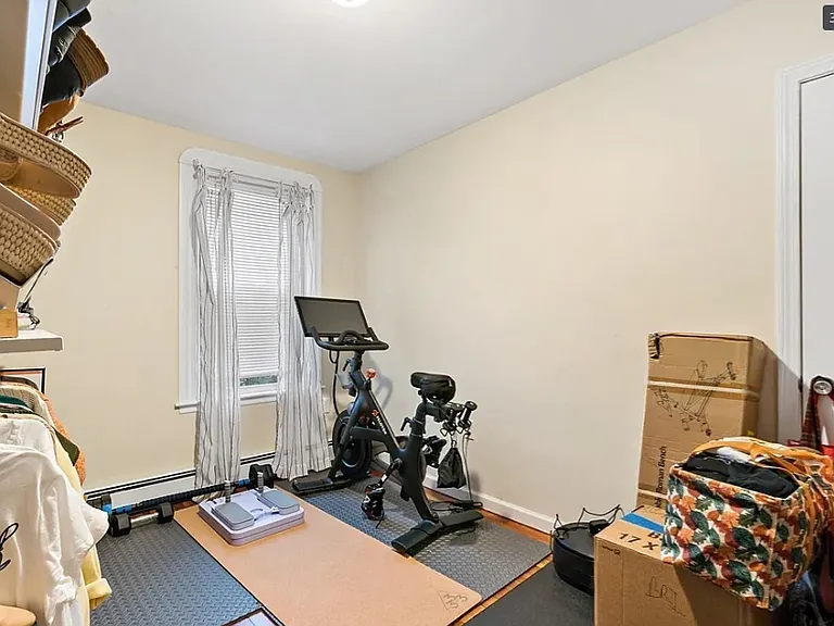 24 Potter St #3 — Photo 10