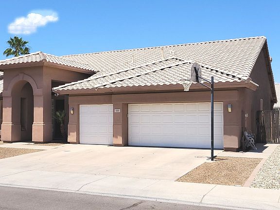 2nd image of 5100 W Laredo St