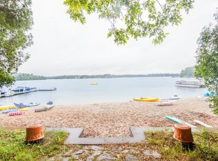 33 Lakeview Blvd, Plymouth, MA 02360