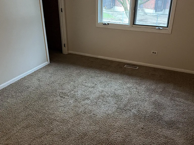 321 S Belmont Ave — Photo 9