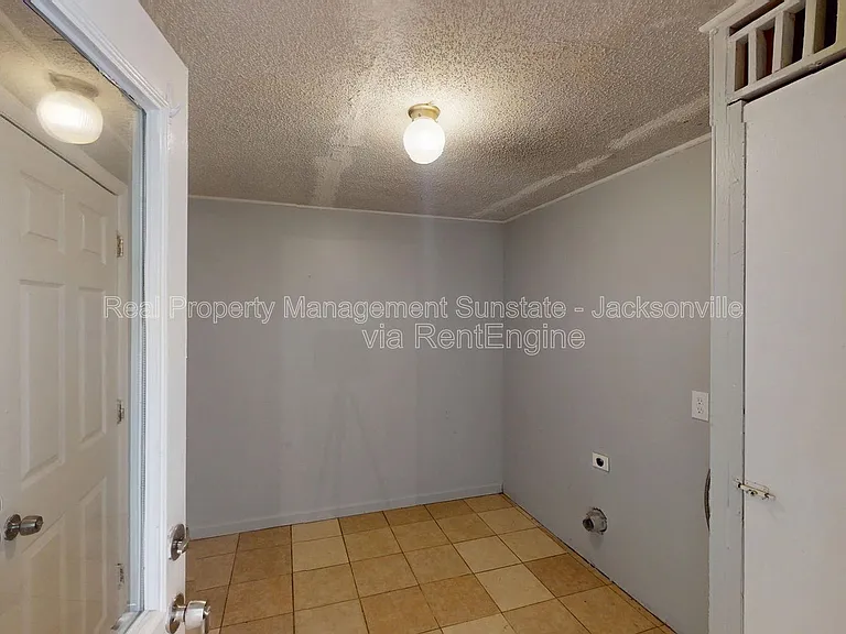 2584 Spring Lake Rd — Photo 8