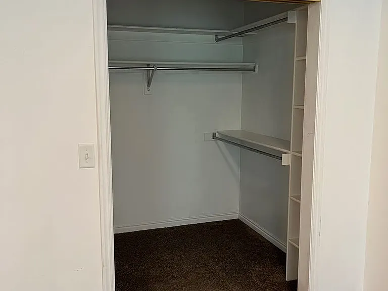 1076 Canyon Rd — Photo 30