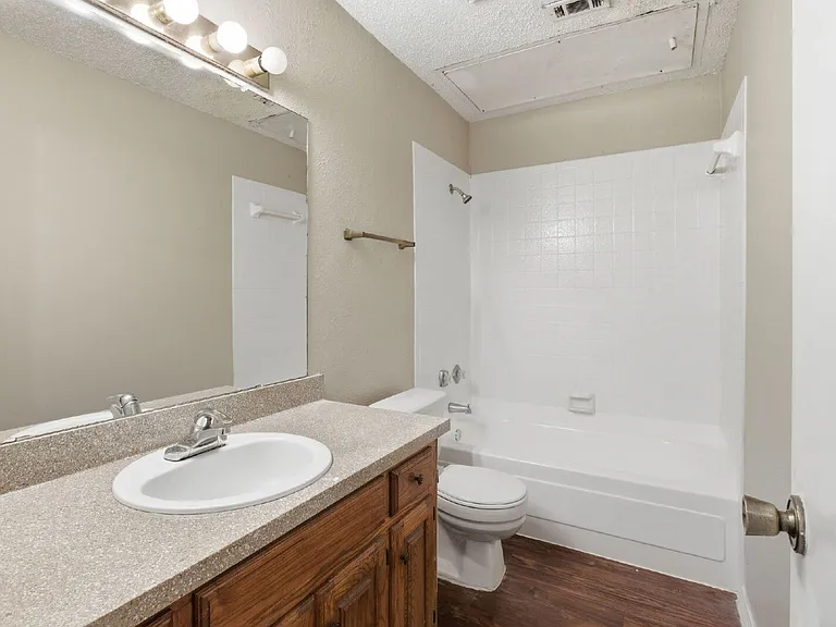 6324 Alissa Dr — Photo 23