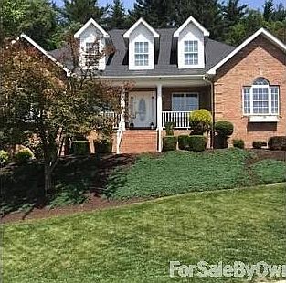 1st image of 1215 Forest Dr