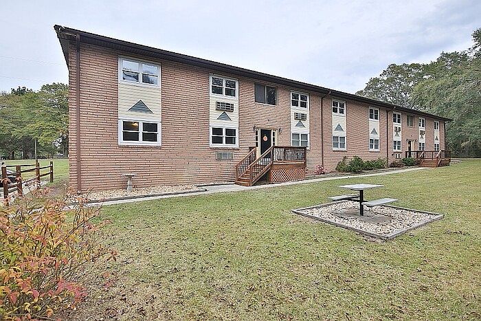 1st image of 1219 Lakeview Dr NW APT 2