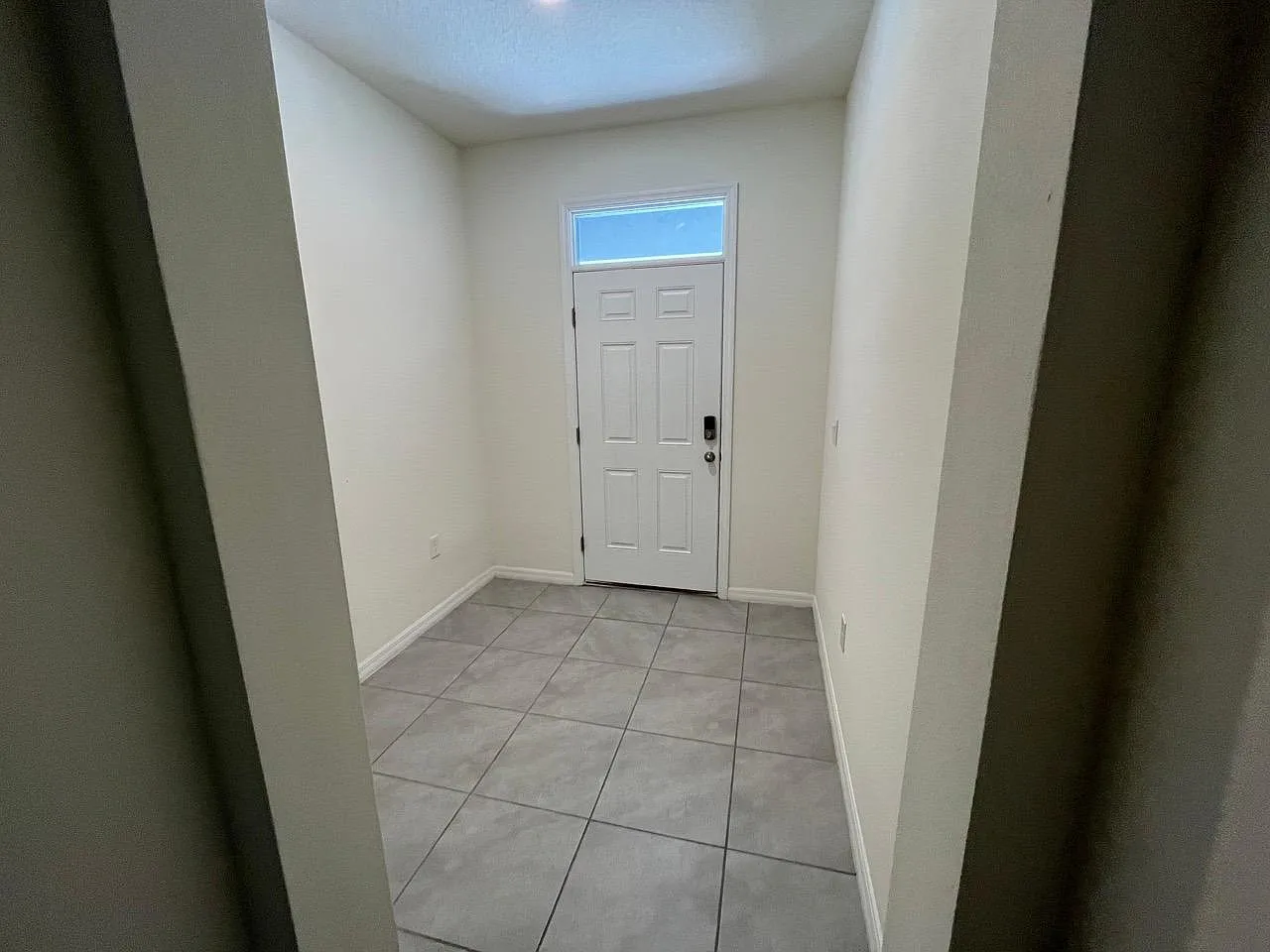 3 bed, 1673 sqft, $2,200 — Photo 3