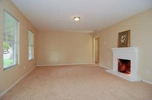 3rd image of 5721 55th St