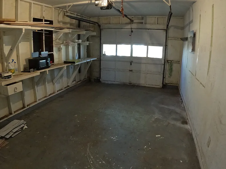 765 Callaway Dr — Photo 12