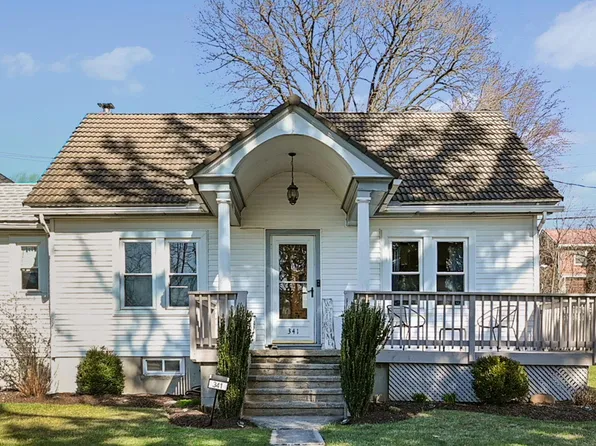 341 N Centre Ave, Leesport, PA 19533