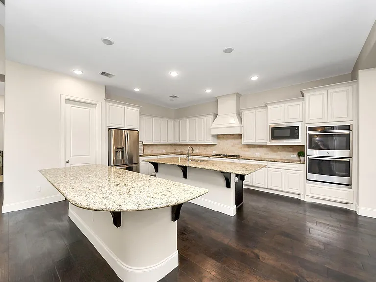 9814 Carver Dr — Photo 8