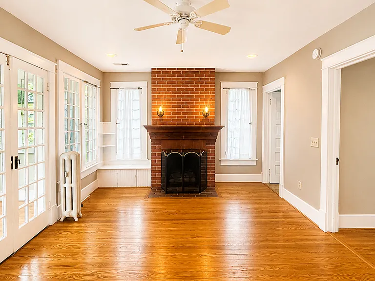 375 E Maine Ave — Photo 29