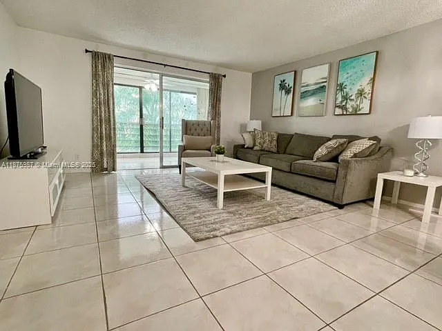 131 SE 3rd Ave #305 — Photo 7
