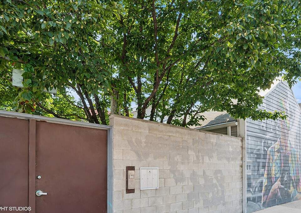 1st image of 1653 W North Ave