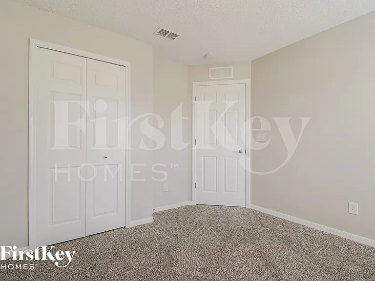 211 Oak Branch Dr — Photo 12