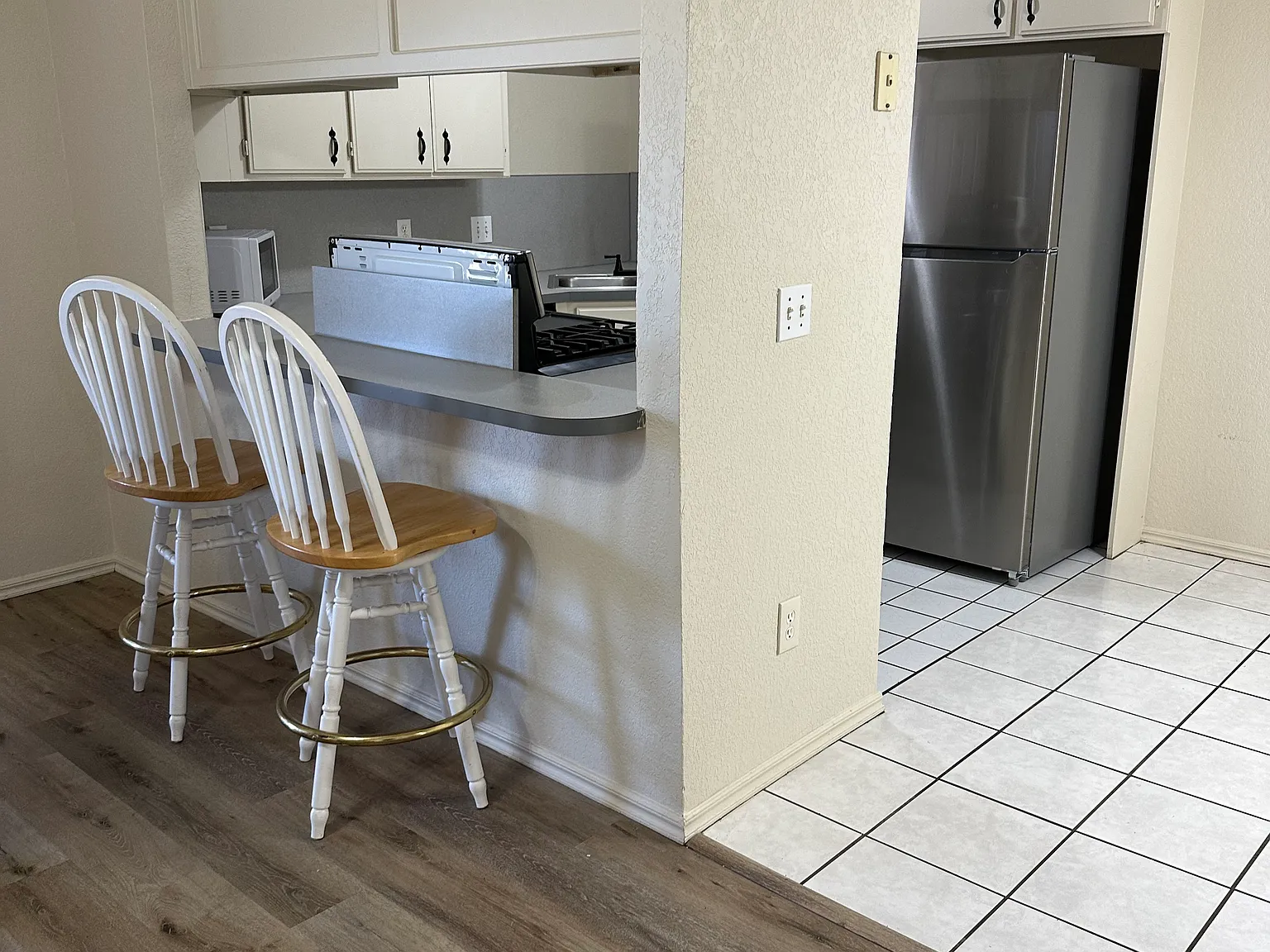3 bed, 1146 sqft, $1,300 — Photo 4