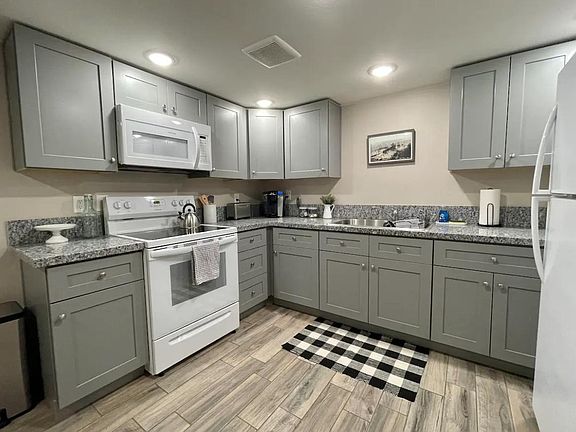 2nd image of 4561 N Preston Dr #3