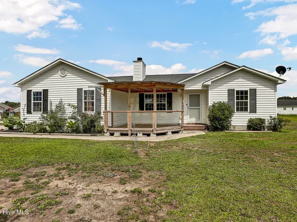 123 Wheaton Drive, Richlands, NC 28574
