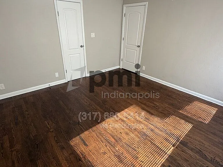 14992 Allisonville Rd — Photo 16