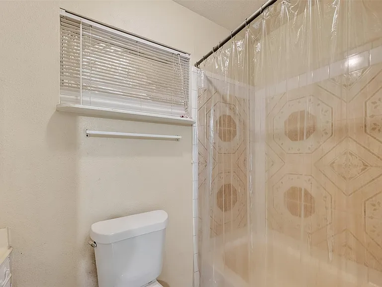 968 Garapan St — Photo 29