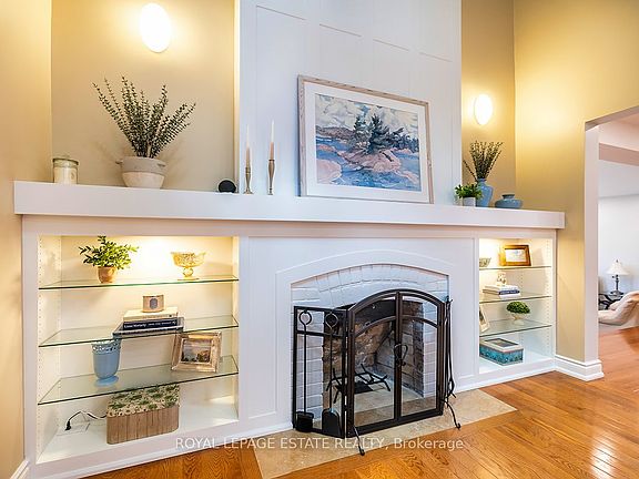 3rd image of 103 Aylesworth Ave