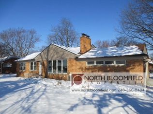 30820 Schoolcraft Rd, Livonia, MI 48150