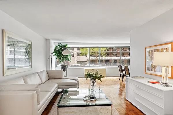 1st image of 315 W 70th St APT 2B