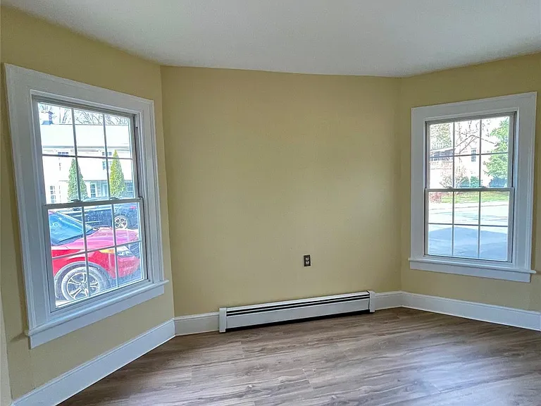 46 E Market St — Photo 6