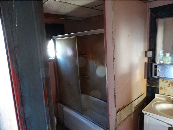 4th image of 113 Clay Way