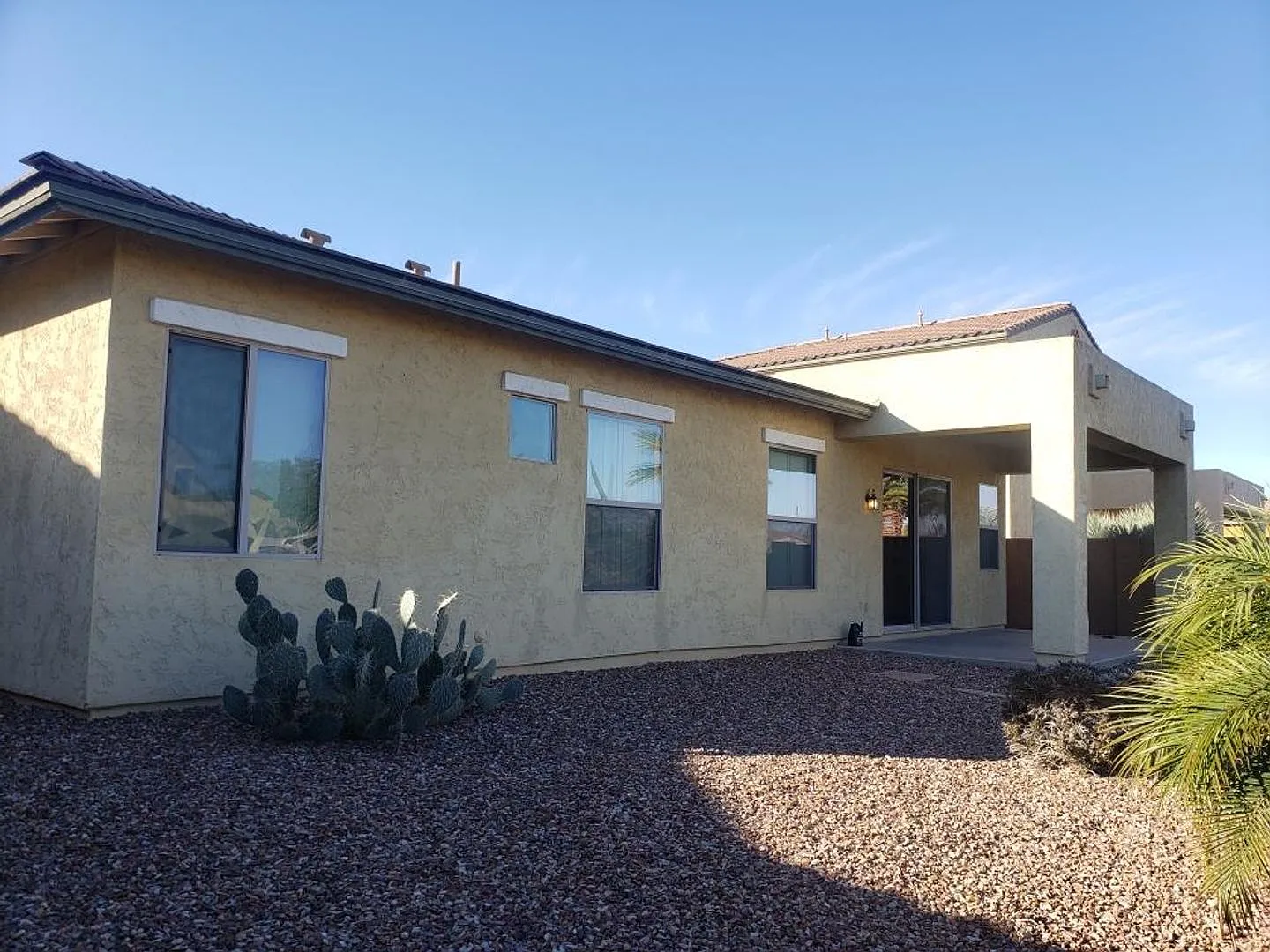 Coming Soon On Lake In Gated Community South Chandler — Photo 2