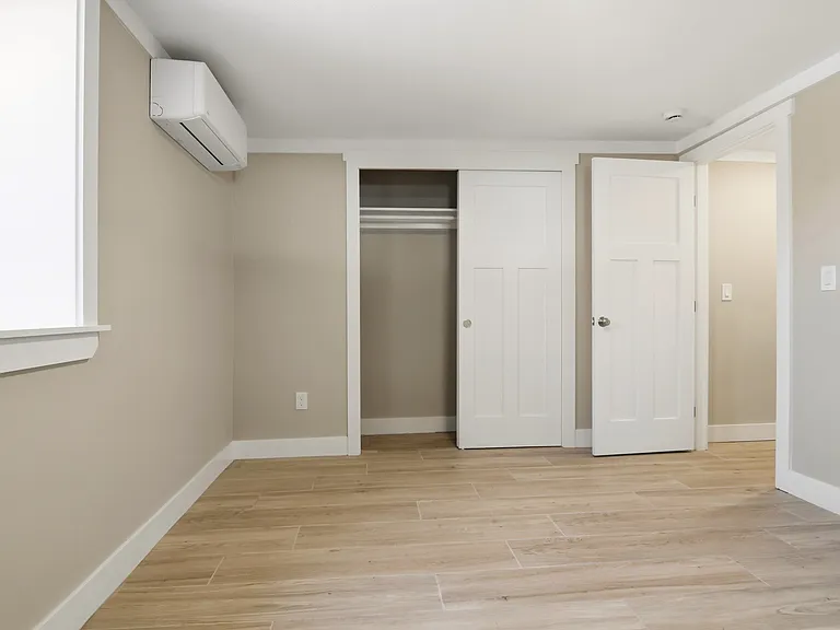 1592 Meade St #B — Photo 3