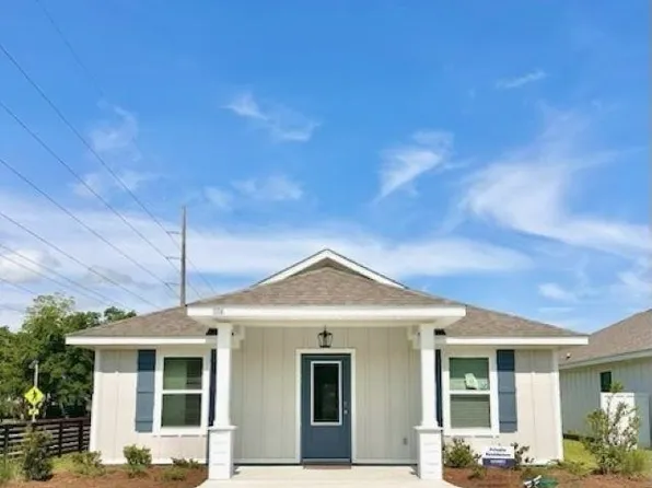1116 S Bay St, Foley, AL 36535