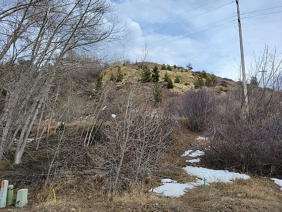2nd image of 308 Kainu Ave