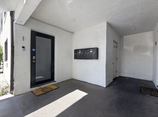 200 NW 25th St APT 1, Wilton Manors, FL 33311