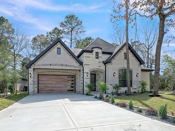 2nd image of 135 Wick Willow Rd