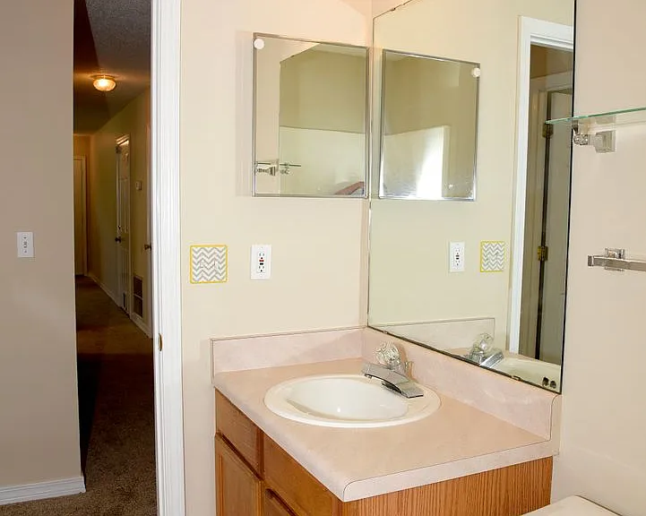 645 Jerrells Ave — Photo 13
