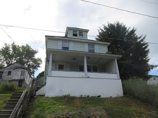 1st image of 113 Emerald St